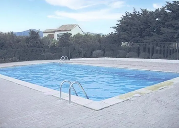2 Pieces 4 Couchages St Cyprien Sc090-203 * Saint-Cyprien (Pyrenees-Orientales)